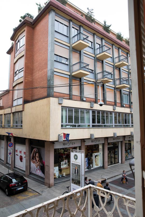 Le Camere Di Gio Альба Экстерьер фото